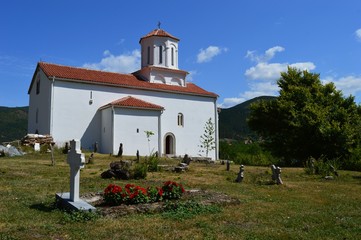 Fototapeta na wymiar the old Serbian Orthodox Church