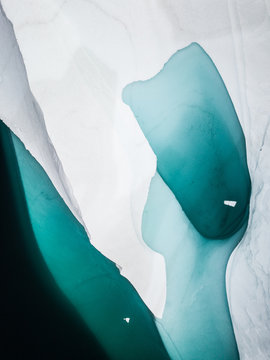 Arctic Icebergs