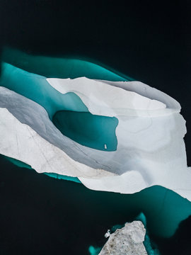 Arctic Icebergs