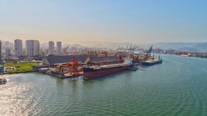 Porto de Santos - SP - BR