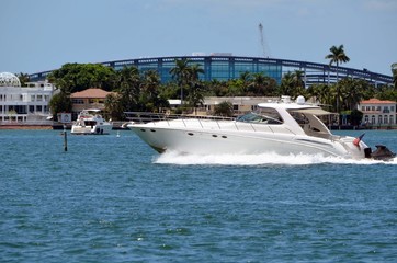 Fototapeta premium High-end Cabin Cruiser off Miami Beach on the Florida Intra--Coastal Waterway