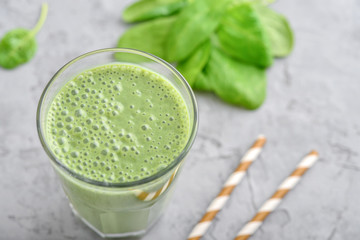 Green smoothie with spinach or avocado