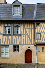 Immeuble &agrave; colombages en centre ville de Rennes en Bretagne