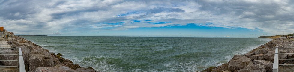 Fototapeta na wymiar Panorama View from Wissant at the English Channel by Flood