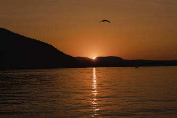 Fototapeta na wymiar whitefish lake sunset