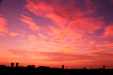 雨上がりの夕景　夏　秋　街並み