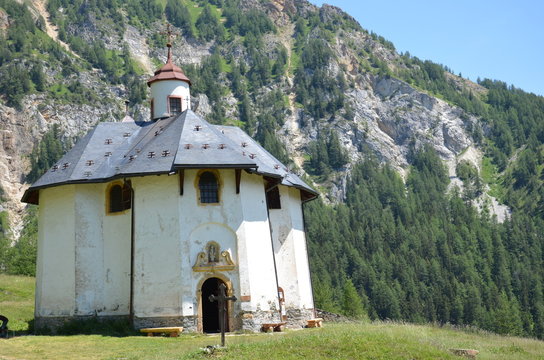 Sanctuaire de Notre-Dame des Vernettes