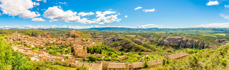 Fototapeta na wymiar Panoramic view at the Alquezar village with Canyon Rio Vero in Spain
