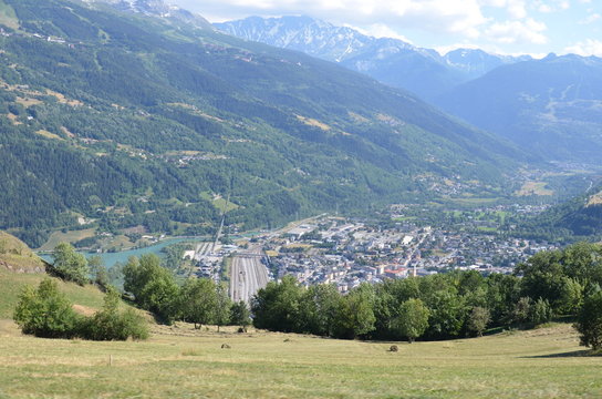 Vue Sur Bourg Saint Maurice En Haut Du Fort De La Platte