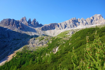 Fototapeta premium The Zwölferkofel / Croda dei Toni mountain group in the Drei Zinnen Natonalpark Sexten / Sesto, seen from Fischleintal / Val Fiscalina, Italy