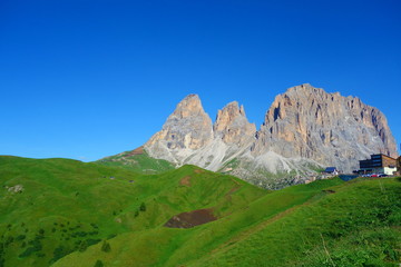 Fototapeta premium Italy, Dolomites, Cinque Torri. / Cinque Torri are a small group belonging to Nuvolao group, in the Eastern Dolomites
