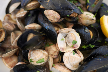Mussels and clams with lemon, garlic and parsley