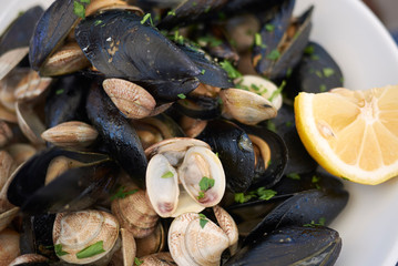 Mussels and clams with lemon, garlic and parsley