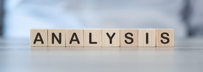 Word analysis on cubes