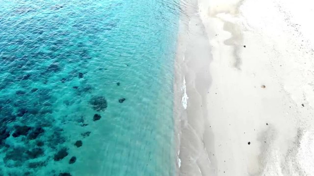 amami_beach_drone_loop