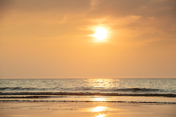 Obraz premium 岩屋海岸の夕陽