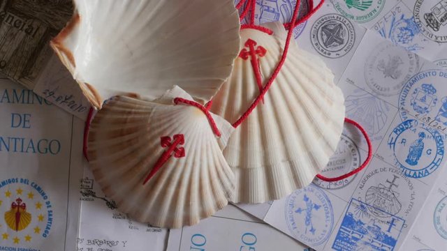 way of saint james, camino de santiago symbols rotating