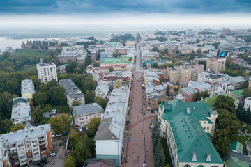 Obraz premium Top view of Bolshaya Pokrovskaya street in Nizhny Novgorod
