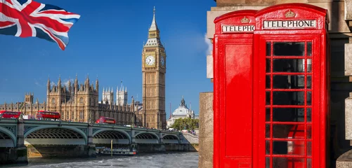 Rolgordijnen Londense symbolen met BIG BEN, DOUBLE DECKER BUSES en Red Phone Booths in Engeland, VK © Tomas Marek