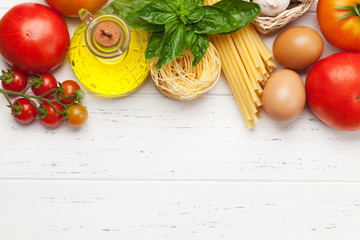 Pasta, tomatoes and herbs