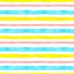 Modèle sans couture aquarelle mignon lumineux avec des bandes et des lignes horizontales roses, jaunes et bleues sur fond blanc. Imprimé décoratif à rayures, ambiance vacances d& 39 été.