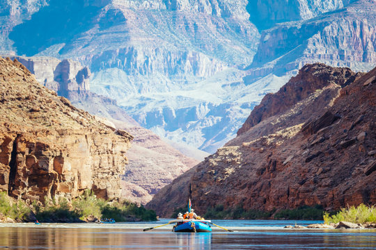 Rafts float down the Colorado River, Grand Canyon National Park, Arizona, USA