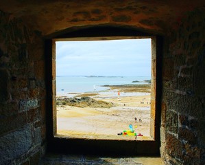 window on th&eacute; sea