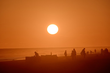 Fototapeta na wymiar silhouette of man at sunset