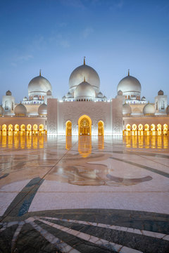 Illuminated Sheikh Zayed Grand Mosque at Blue hour