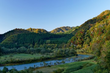 秋扇湖（鎧畑ダム湖）秋田県仙北市