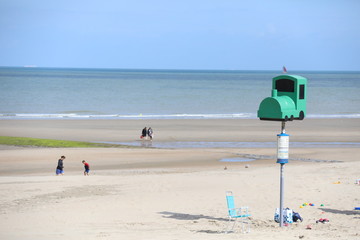 Train sur l'eau