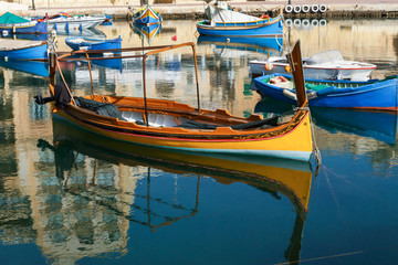 Fototapeta na wymiar boat Parking in the city Harbor, Europe, Mediterranean