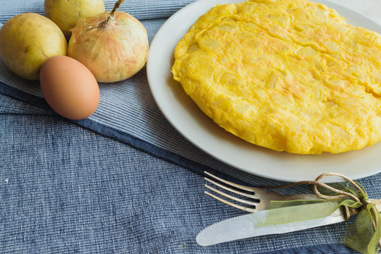 Spanish omelette with onion