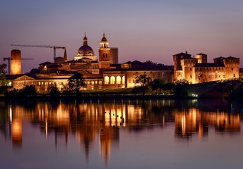 Fototapeta premium Panorama di Mantova, Italia.