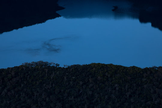 日本　鹿児島県　霧島市　大浪の池　