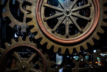 Large cog wheels in the motor