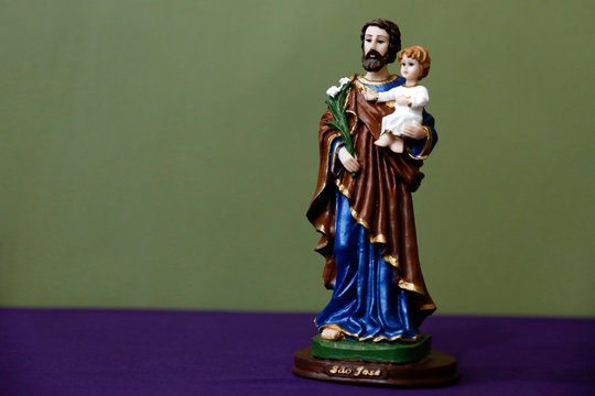 Saint Joseph and baby Jesus catholic image