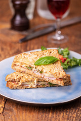 Nahaufnahme eines französischen Croque Monsieur