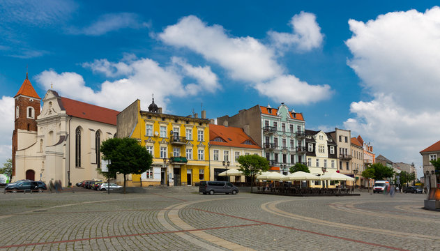 รูปภาพGniezno – เลือกดูภาพถ่ายสต็อก เวกเตอร์ และวิดีโอ1,266 | Adobe Stock