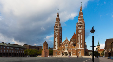Fototapeta na wymiar Votive Church and Cathedral of Szeged