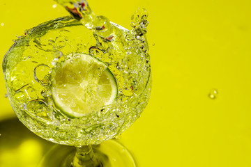 グラスの中のライム