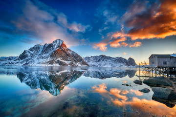 Beautiful sunrise in Norway - lofotens