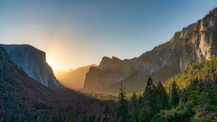 Yosemite Valley Mountain Sunrise Shot