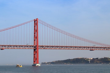 25 de abril bridge, lisbon