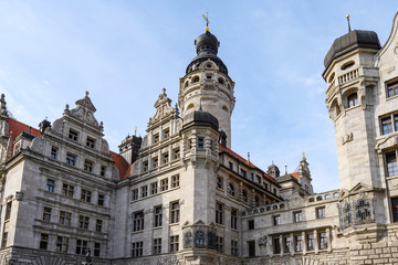 Fototapeta na wymiar Neues Rathaus in Leipzig