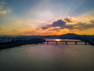 Obraz premium seoul city at sunset south korea