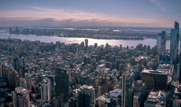 View from Empire State Building down to New York City in Detail © Wolfgang Hauke