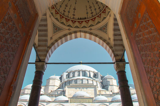 Suleymaniye Mosque, the mosque of Suleyman the Magnificent in Istanbul made by Master Sinan
