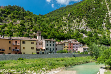 Fototapeta na wymiar Colored houses in the small town of Piobbico, in the Pesaro-Urbino province