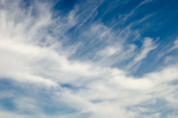 Obraz premium Blue sky with white clouds